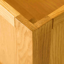 Load image into Gallery viewer, Abbey Waxed Oak Blanket Box