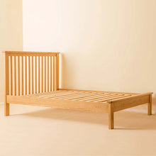 Load image into Gallery viewer, Roseland Oak 4'6ft Bed