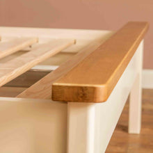 Load image into Gallery viewer, Padstow Cream 5' Bed