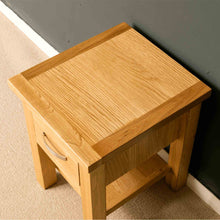 Load image into Gallery viewer, London Oak Lamp Table