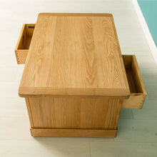 Load image into Gallery viewer, Hampshire Oak Coffee Table