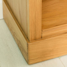 Load image into Gallery viewer, Hampshire Oak Low Bookcase