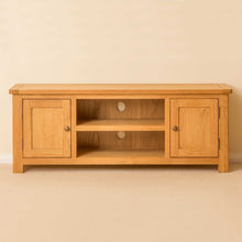 Load image into Gallery viewer, Roseland Oak 132cm TV Stand
