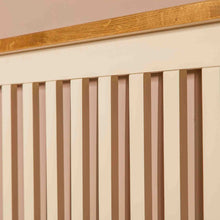 Load image into Gallery viewer, Padstow Cream 4&#39;6&quot; Double Bed
