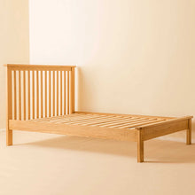 Load image into Gallery viewer, Roseland Oak 5ft Bed
