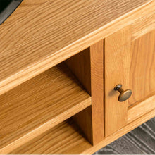 Load image into Gallery viewer, Surrey Oak 120cm TV Stand

