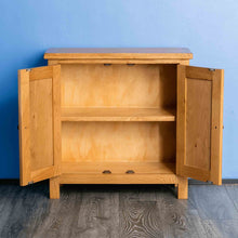 Load image into Gallery viewer, Surrey Oak Small Cupboard
